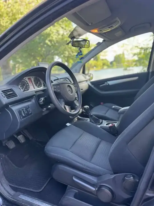 Mercedes-Benz B-Class 2007 photo 2