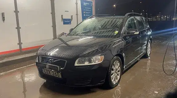 Volvo V50 2011 photo 3