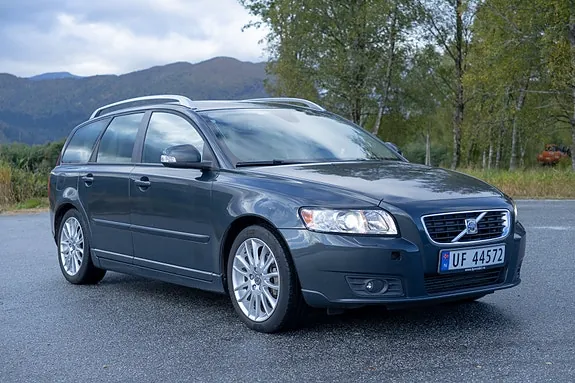 Volvo V50 2010 photo 4