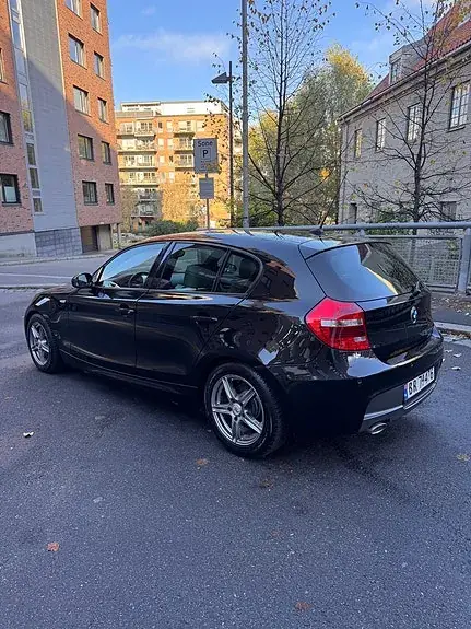 BMW 116D 2009 photo 4