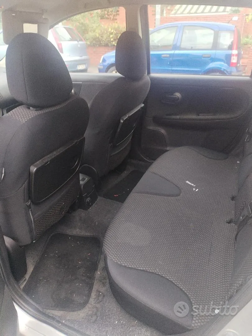 Nissan Note 2006 photo 3