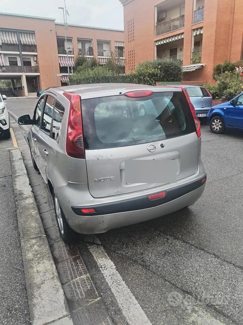 Nissan Note 2006 photo 4