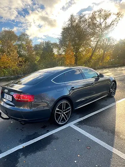 Audi A5 2011 photo 3
