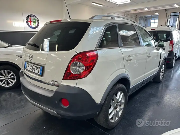 Opel Antara 2010 photo 4