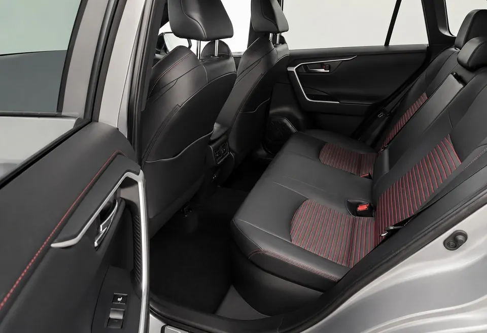 Toyota Rav4 2023 photo 2