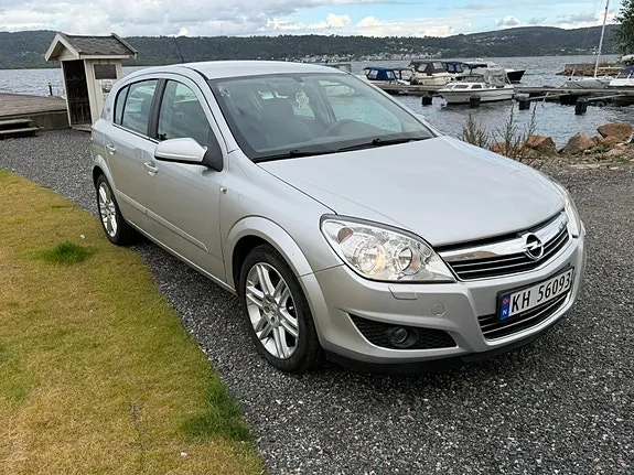 Opel Astra 2008 photo 3