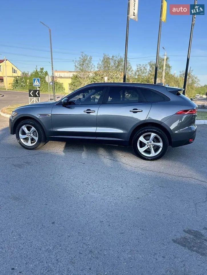 Jaguar F-Pace 2017 photo 3