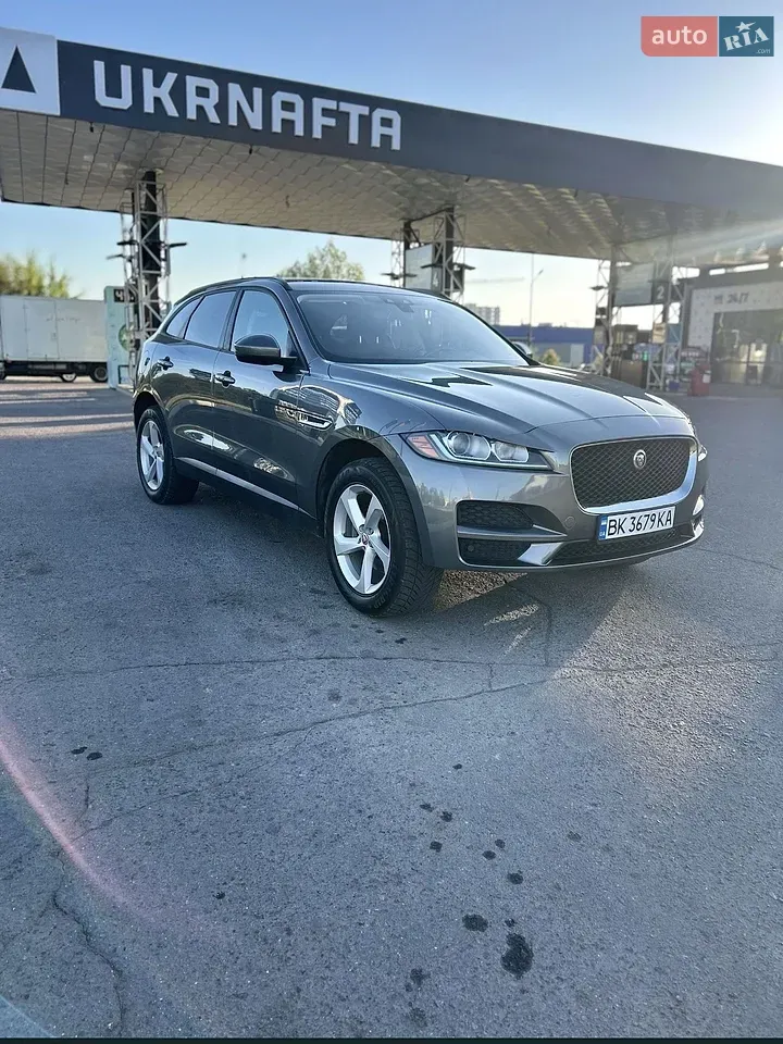 Jaguar F-Pace