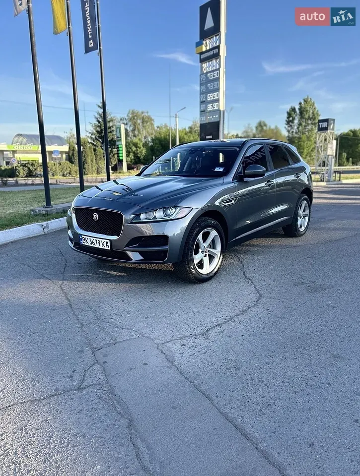 Jaguar F-Pace 2017 photo 4