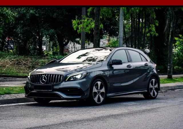 Mercedes-Benz A180