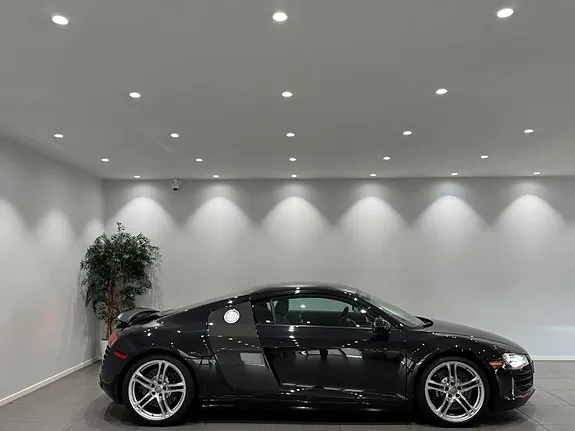 Audi R8 2011 photo 5