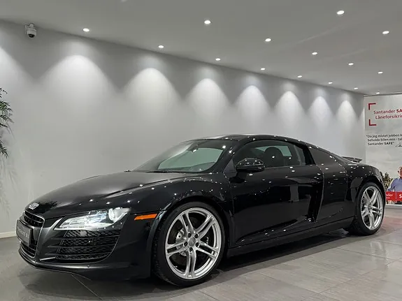 Audi R8 2011 photo 3