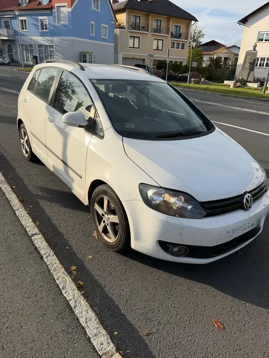 Volkswagen Golf Plus 2011 photo 2