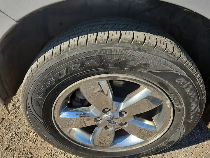 Ford Escape 2009 photo 5