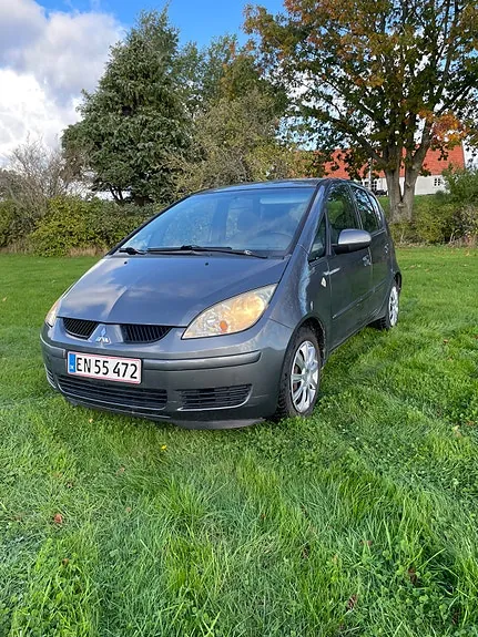 Mitsubishi Colt 2007 photo 2