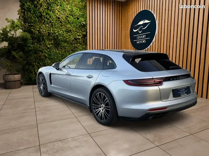 Porsche Panamera 2018 photo 2