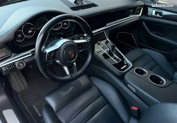 Porsche Panamera 2018 photo 5