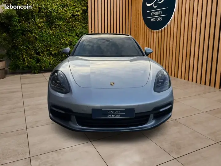 Porsche Panamera 2018 photo 3