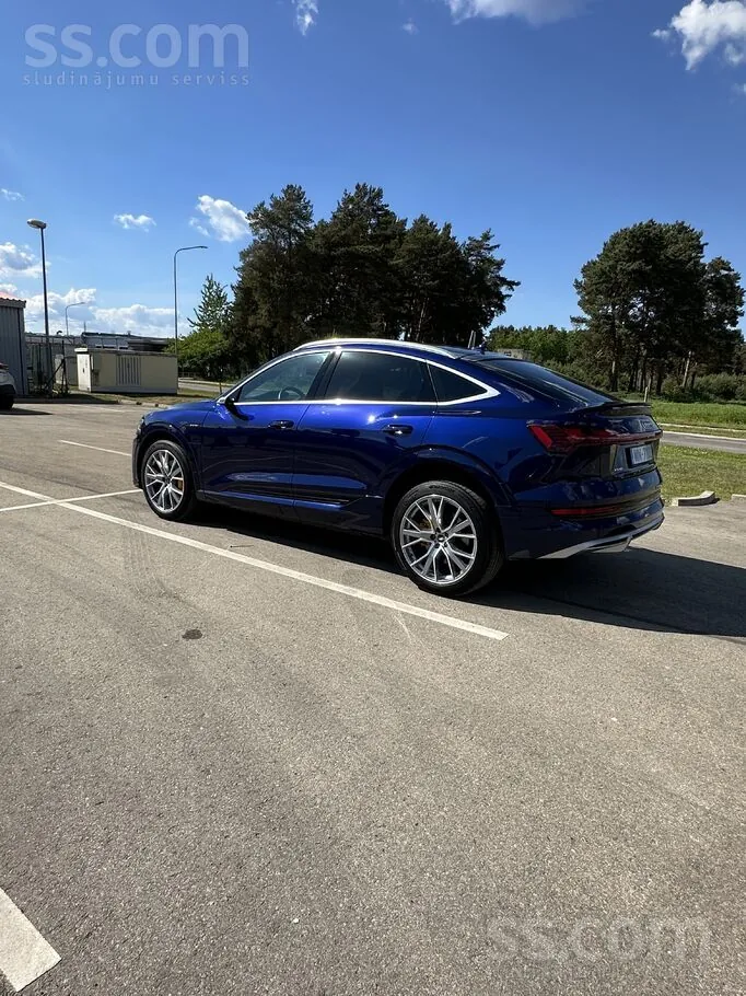 Audi E-Tron 2021 photo 5