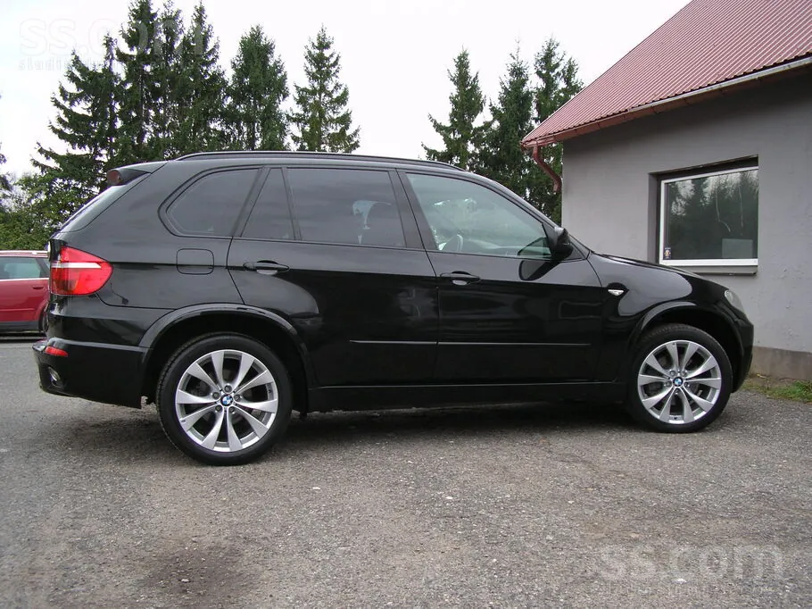 BMW X5 2009 photo 3