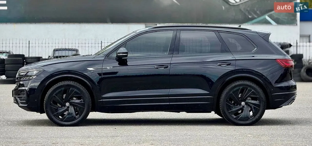 Volkswagen Touareg 2022 photo 2