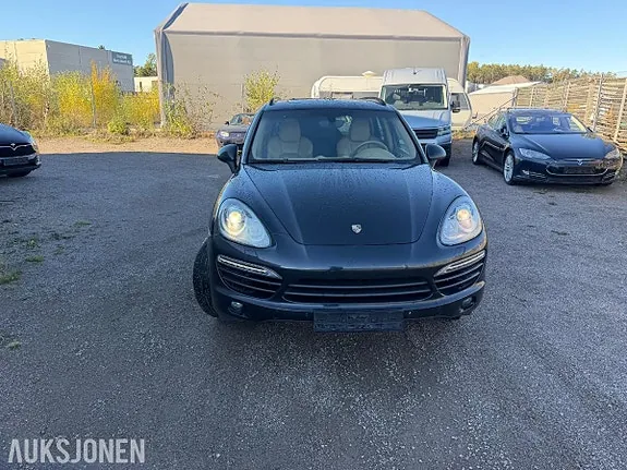 Porsche Cayenne 2011 photo 4