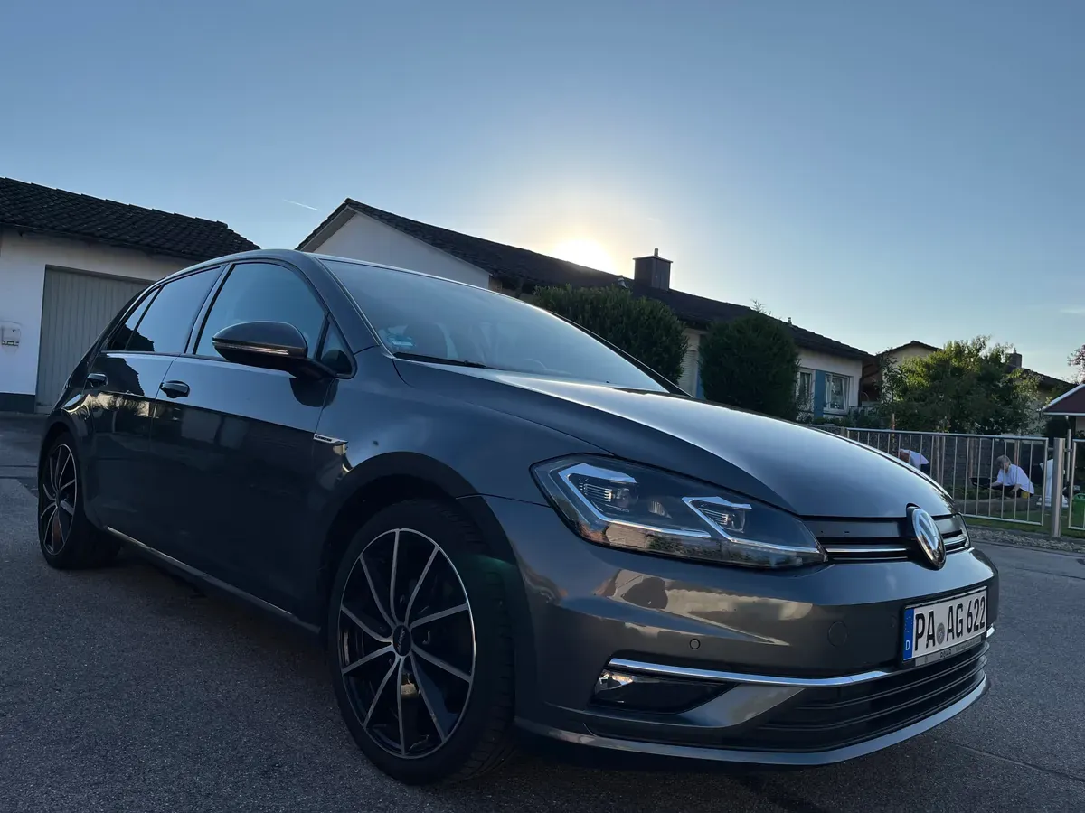 Volkswagen Golf 2019 photo 2