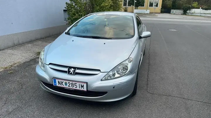 Peugeot 307 Cc 2003 photo 2