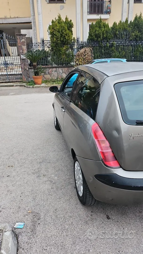 Lancia Ypsilon 2003 photo 5