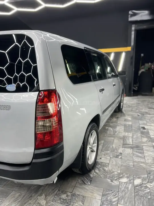 Toyota Succeed