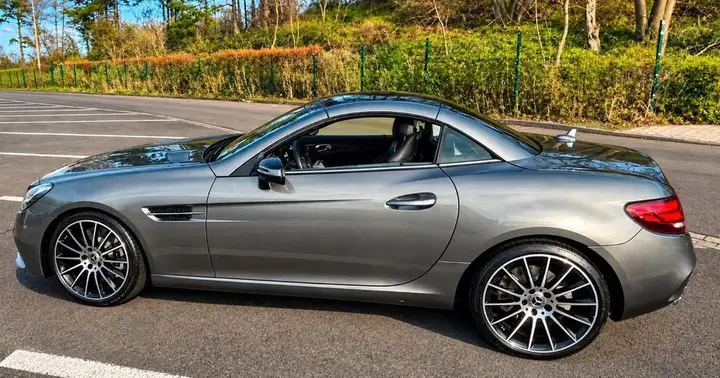 Mercedes-Benz Slc 300