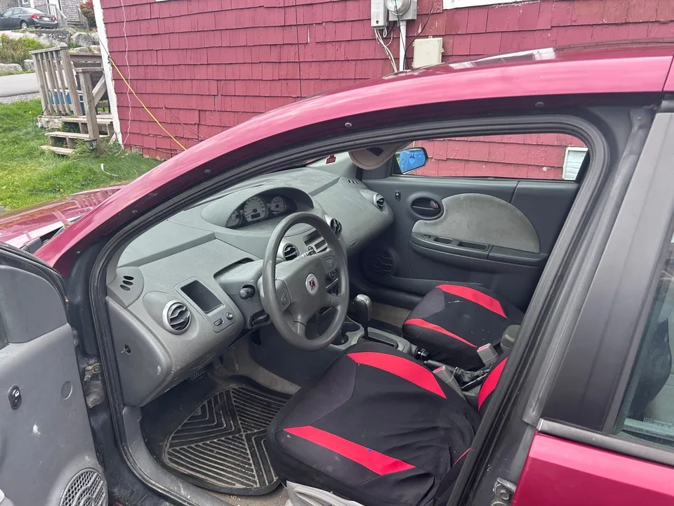Saturn Ion 2006 photo 5