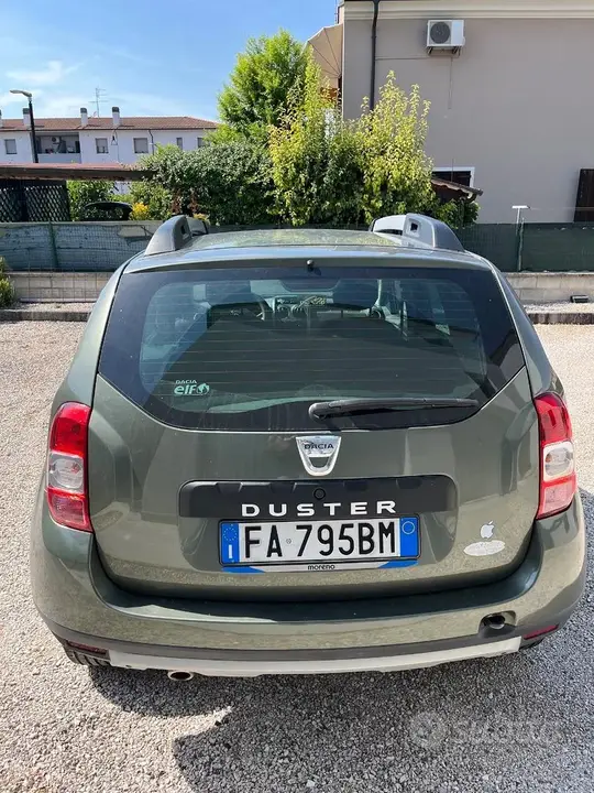 Dacia Duster 2015 photo 2