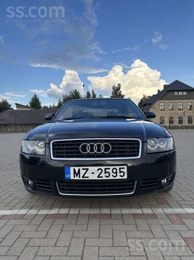 Audi A4 2004 photo 2