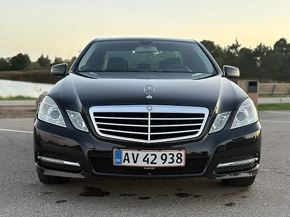 Mercedes-Benz E200 2011 photo 2