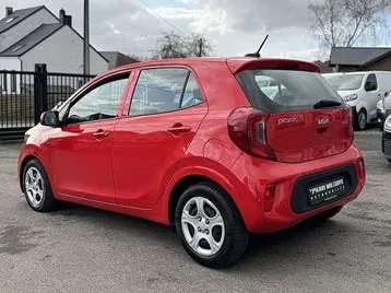 Kia Picanto 2023 photo 2