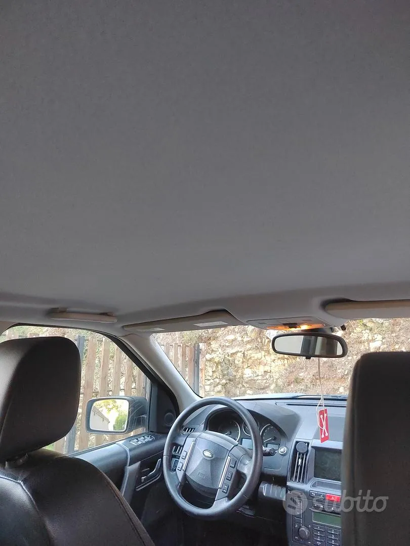 Land Rover Freelander 2008 photo 4