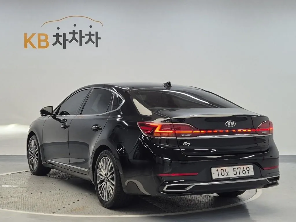 Kia K7 2020 photo 2