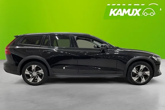 Volvo V60 Cross Country 2020 photo 2