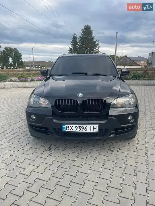 BMW X5 2009 photo 2