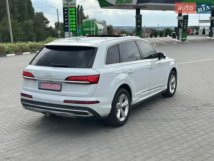 Audi Q7 2022 photo 3