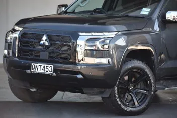 Mitsubishi Triton 2024 photo 3