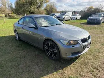 BMW 320I