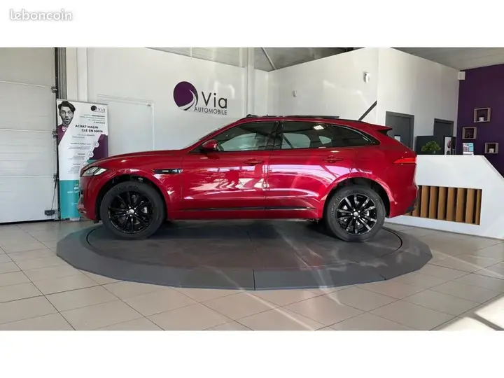 Jaguar F-Pace 2018 photo 2