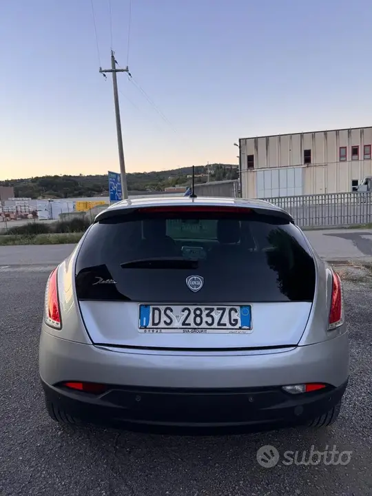 Lancia Delta 2008 photo 5
