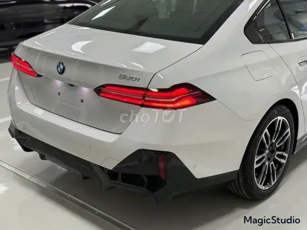 BMW 5 Series 2026 photo 4