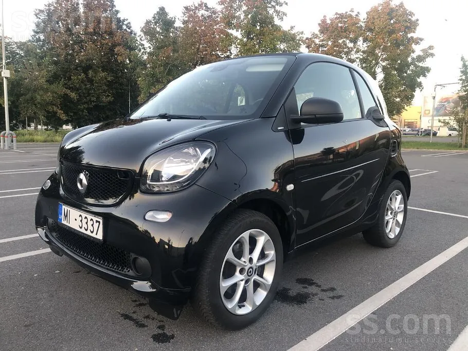 Smart Fortwo 2019 photo 4