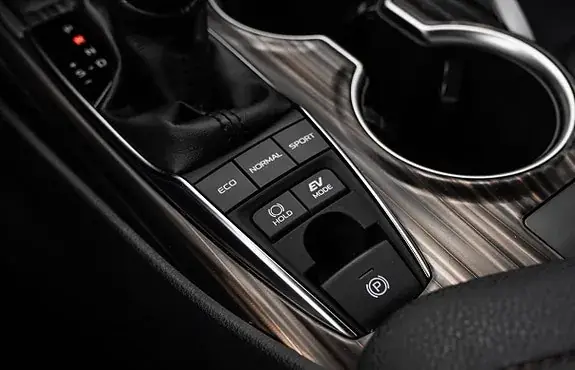Toyota Camry 2021 photo 4