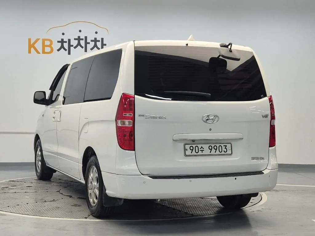 Hyundai Grand Starex 2016 photo 2