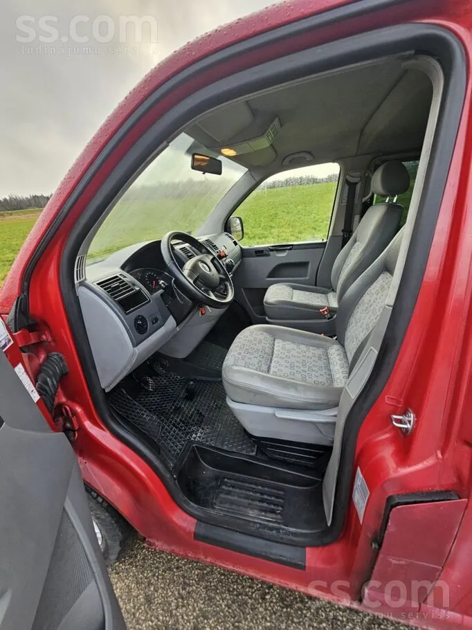 Volkswagen Caravelle 2008 photo 2
